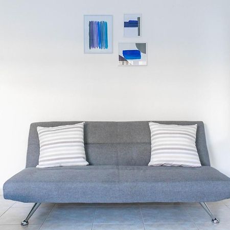 Friendly & Comfy Apartment Ierapetra  Bagian luar foto