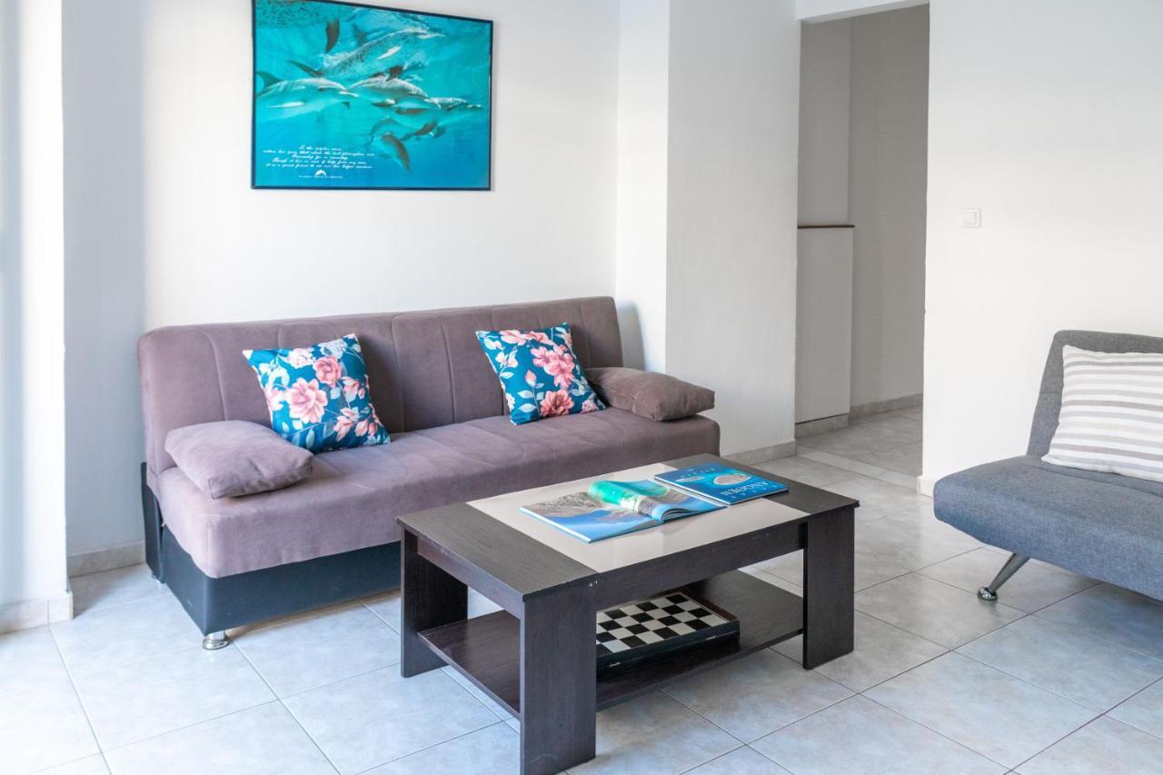 Friendly & Comfy Apartment Ierapetra  Bagian luar foto