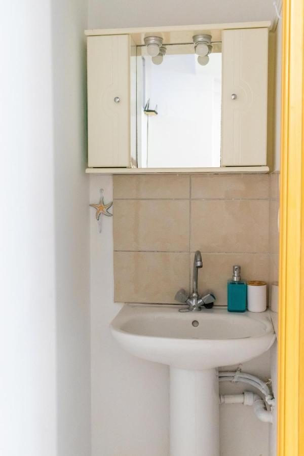 Friendly & Comfy Apartment Ierapetra  Bagian luar foto
