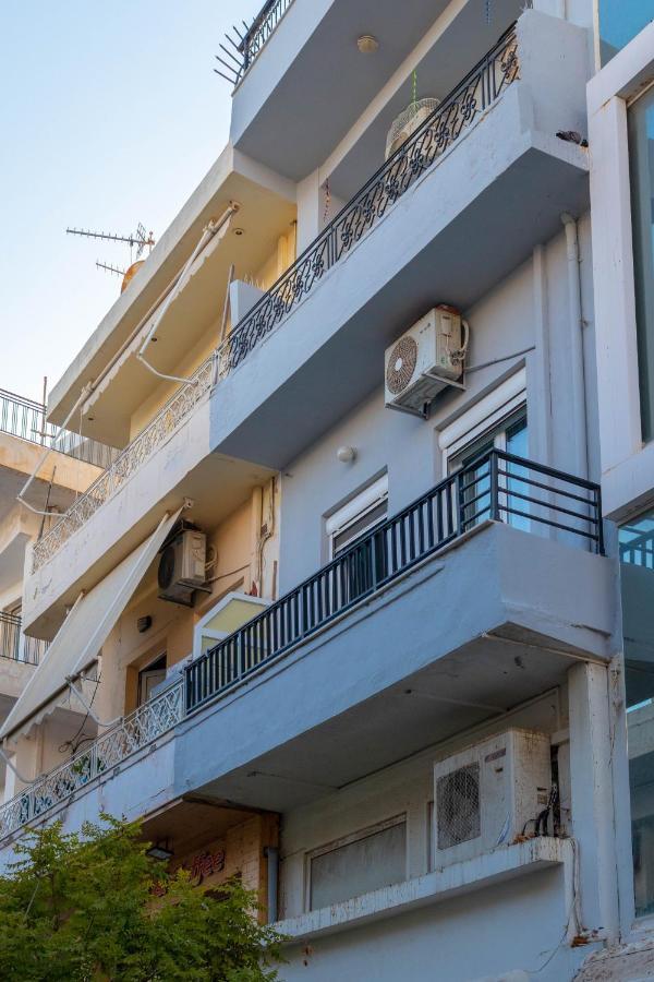Friendly & Comfy Apartment Ierapetra  Bagian luar foto